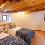 The Indigo Windmill Retreat, Peniche Villa