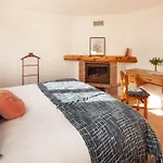 The Indigo Windmill Retreat, Peniche Villa