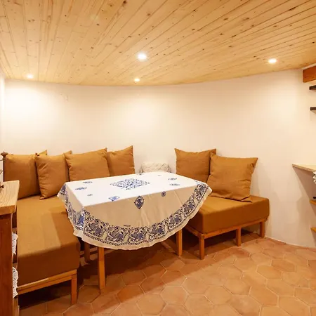 The Indigo Windmill Retreat, Peniche ヴィラ