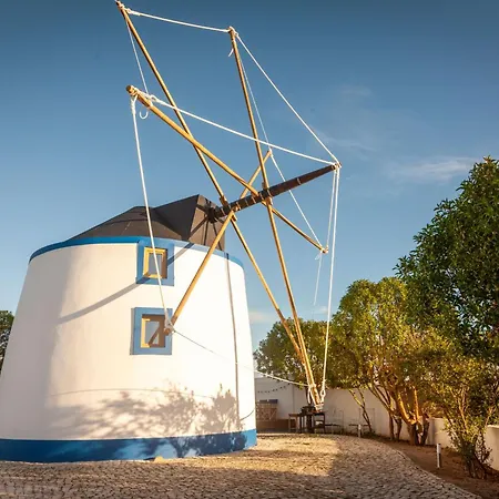 ヴィラ The Indigo Windmill Retreat, Peniche