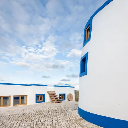 ヴィラ The Indigo Windmill Retreat, Peniche