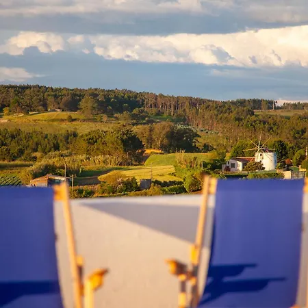 ヴィラ The Indigo Windmill Retreat, Peniche